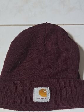 Carhartt Knit Beanie in Burgundy